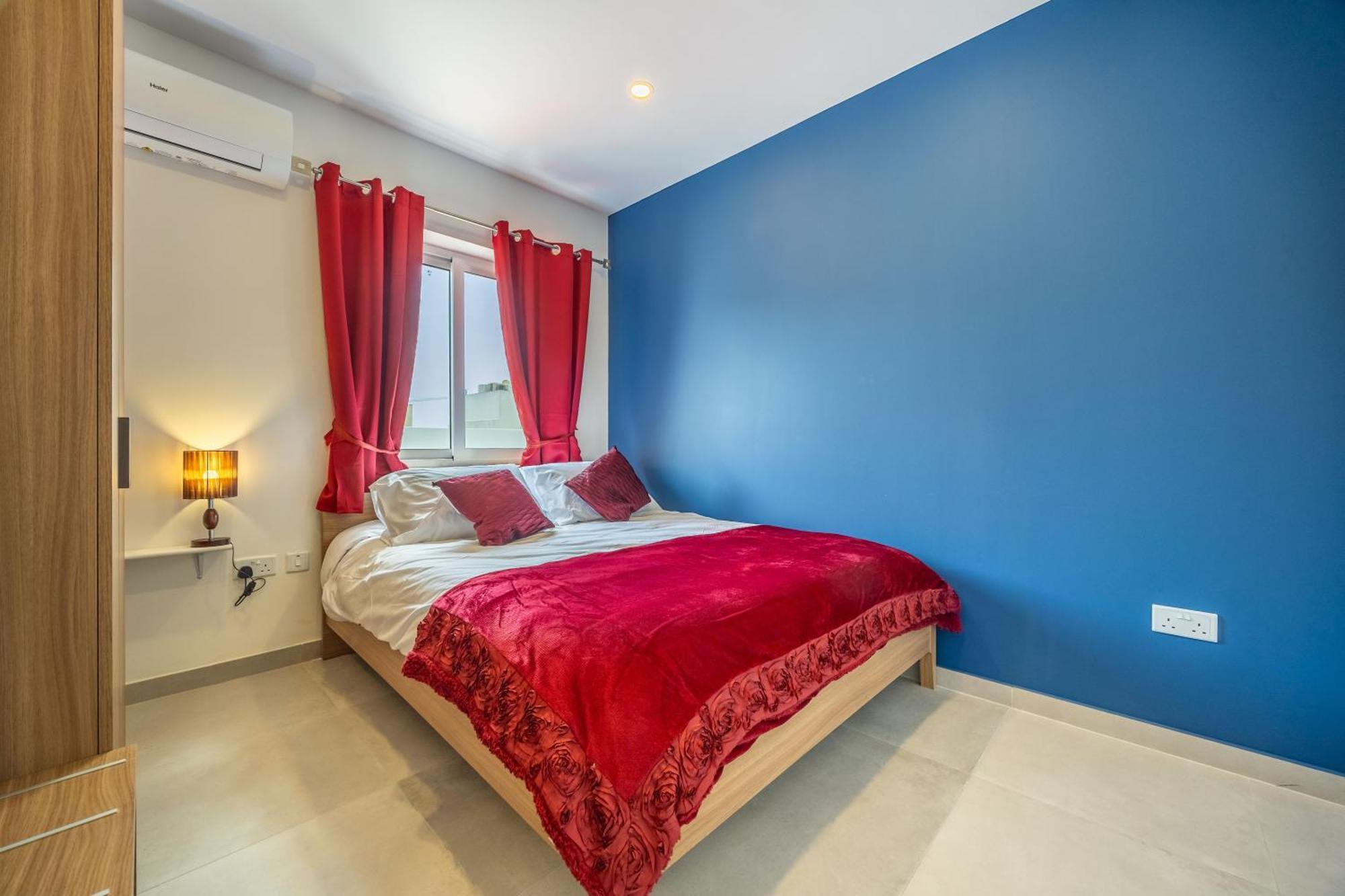 Sleek & Stylish 2Br Accommodation With Large Private Terrace - Close To Saint Julian'S & Tigne Shopping Mall Sliema Esterno foto