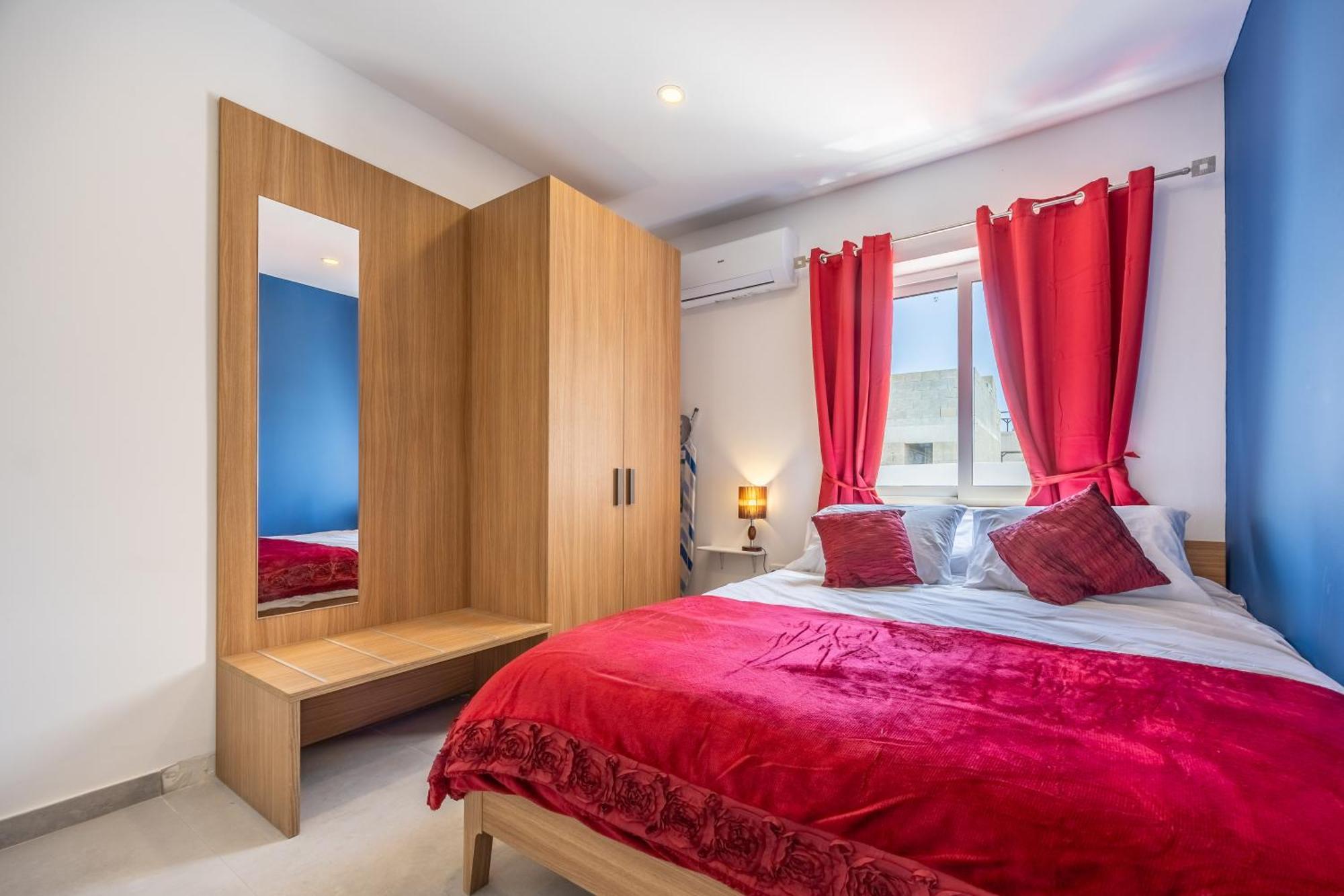 Sleek & Stylish 2Br Accommodation With Large Private Terrace - Close To Saint Julian'S & Tigne Shopping Mall Sliema Esterno foto